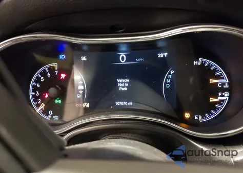 2017 Jeep Grand Cherokee Altitude 4X4 z USA, uszkodzony, nr VIN 1C4RJFAG1HC929742